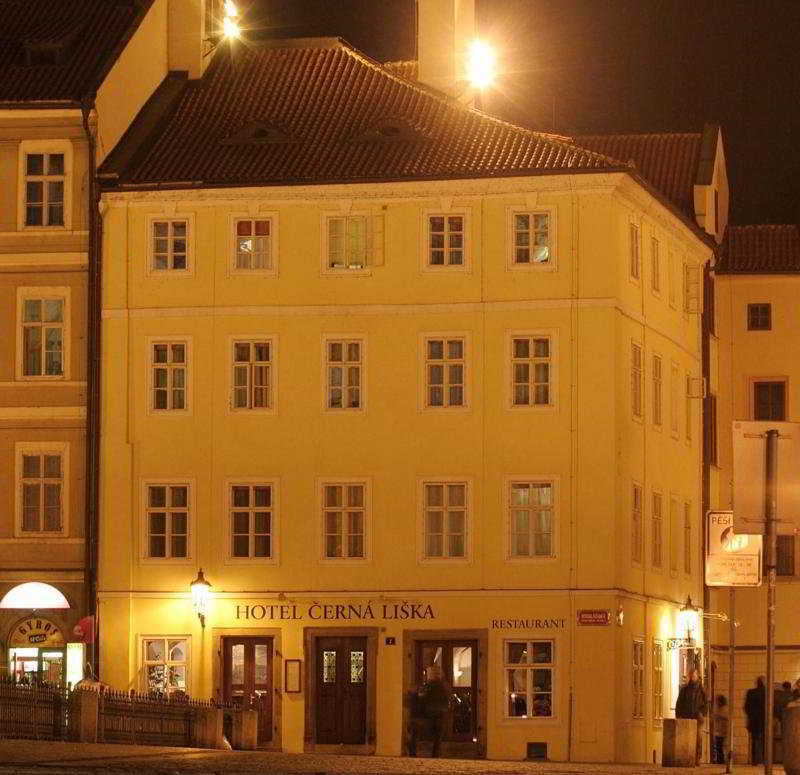 Hotel Cerna Liska à Prague Extérieur photo