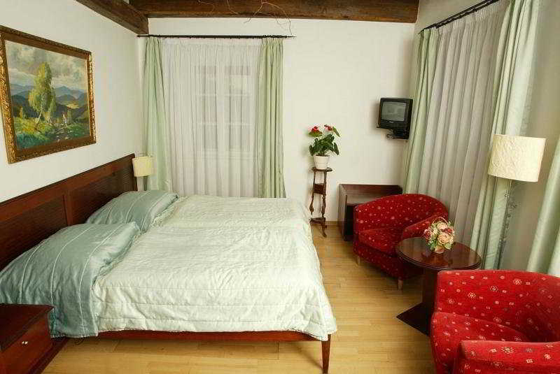 Hotel Cerna Liska à Prague Extérieur photo