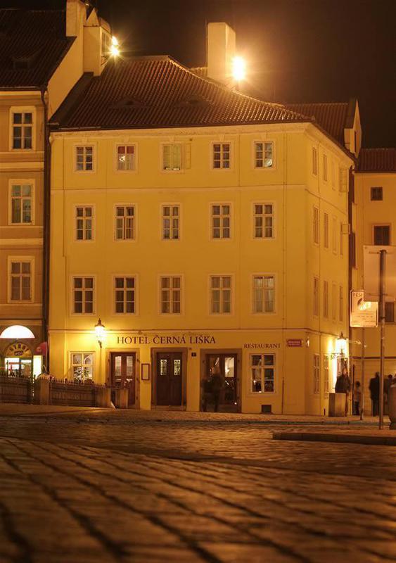 Hotel Cerna Liska à Prague Extérieur photo